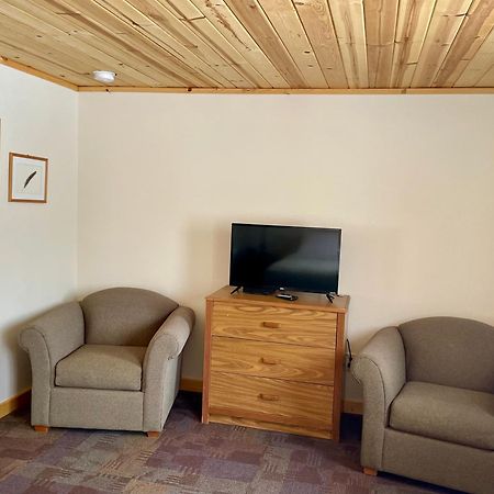 Hanging Horn Lakeside Resort Moose Lake المظهر الخارجي الصورة