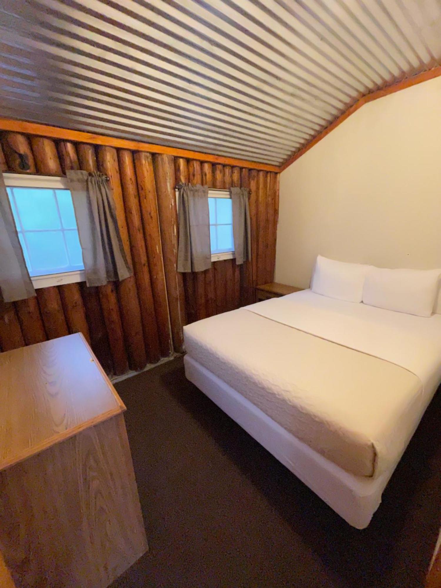 Hanging Horn Lakeside Resort Moose Lake المظهر الخارجي الصورة